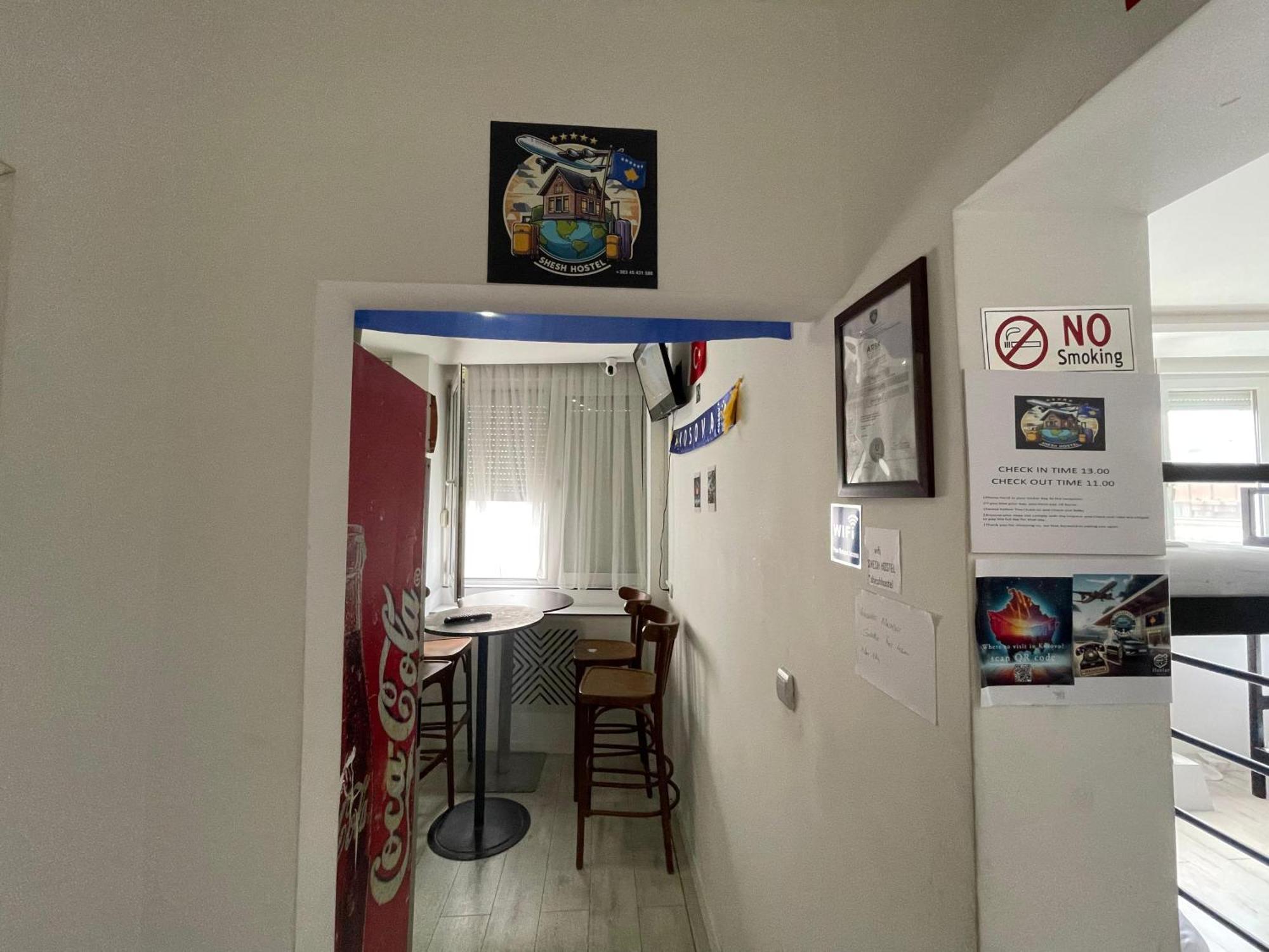 Shesh Hostel Πρίστινα Εξωτερικό φωτογραφία