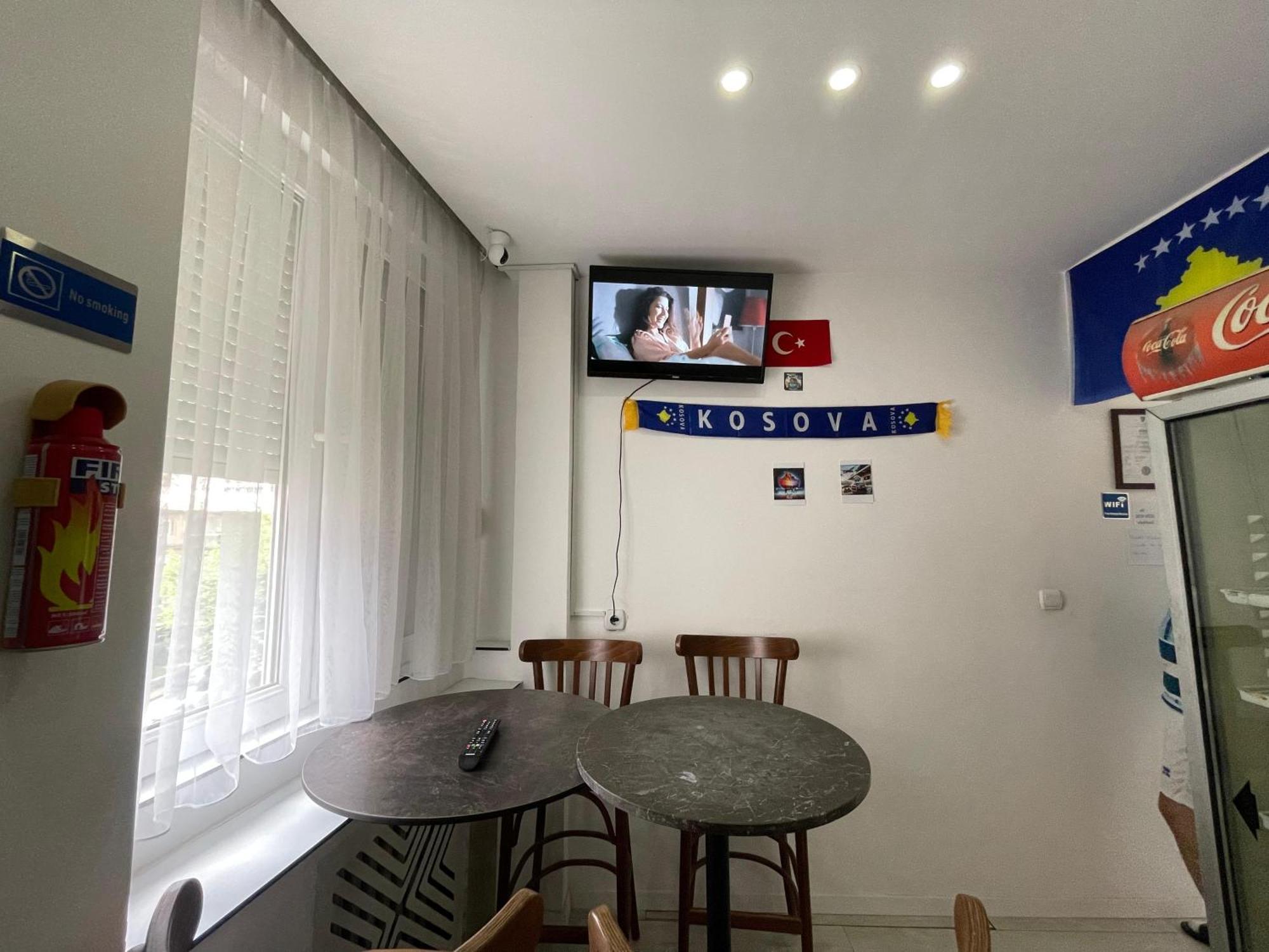 Shesh Hostel Πρίστινα Εξωτερικό φωτογραφία