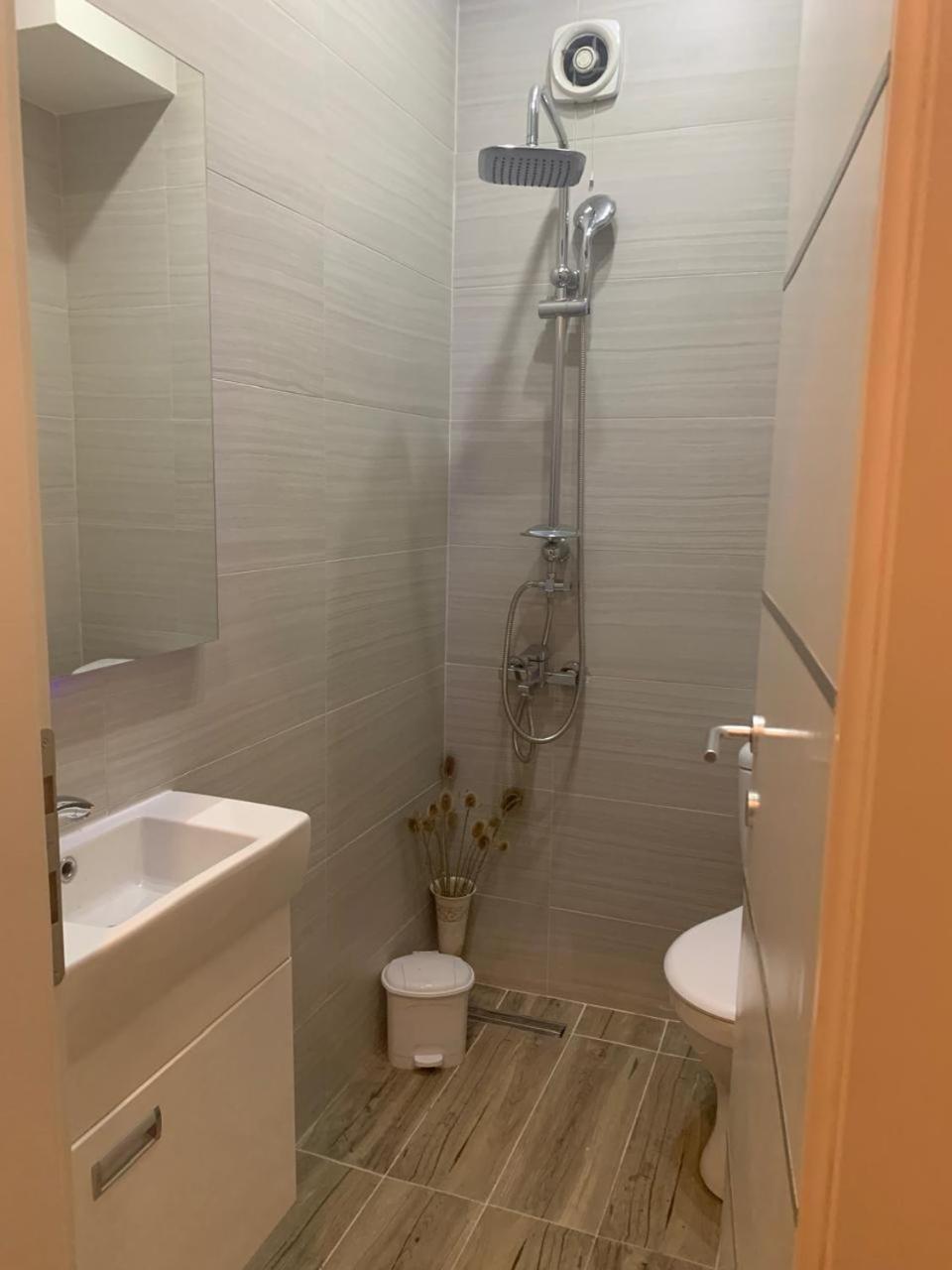 Shesh Hostel Πρίστινα Εξωτερικό φωτογραφία