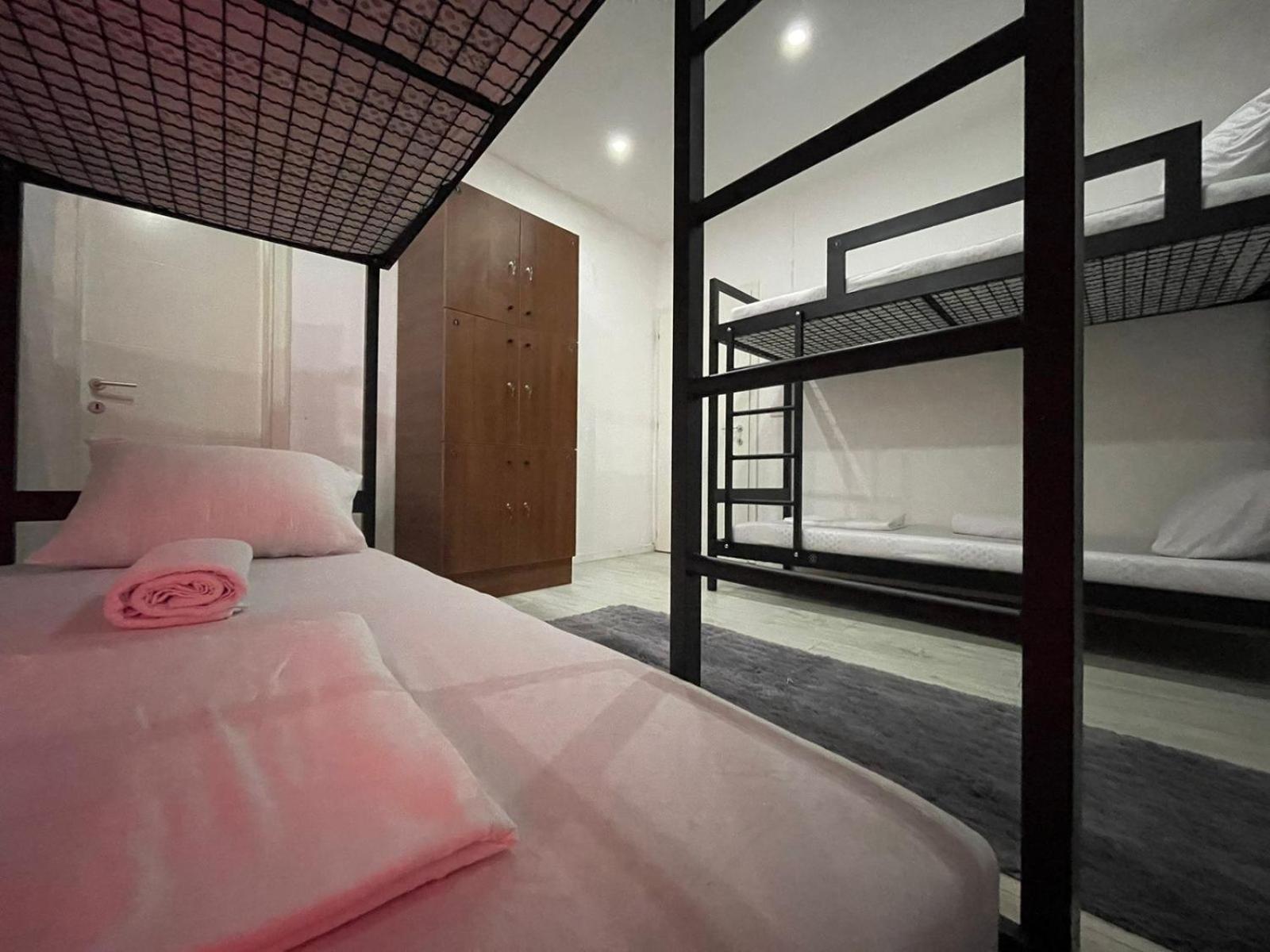 Shesh Hostel Πρίστινα Εξωτερικό φωτογραφία