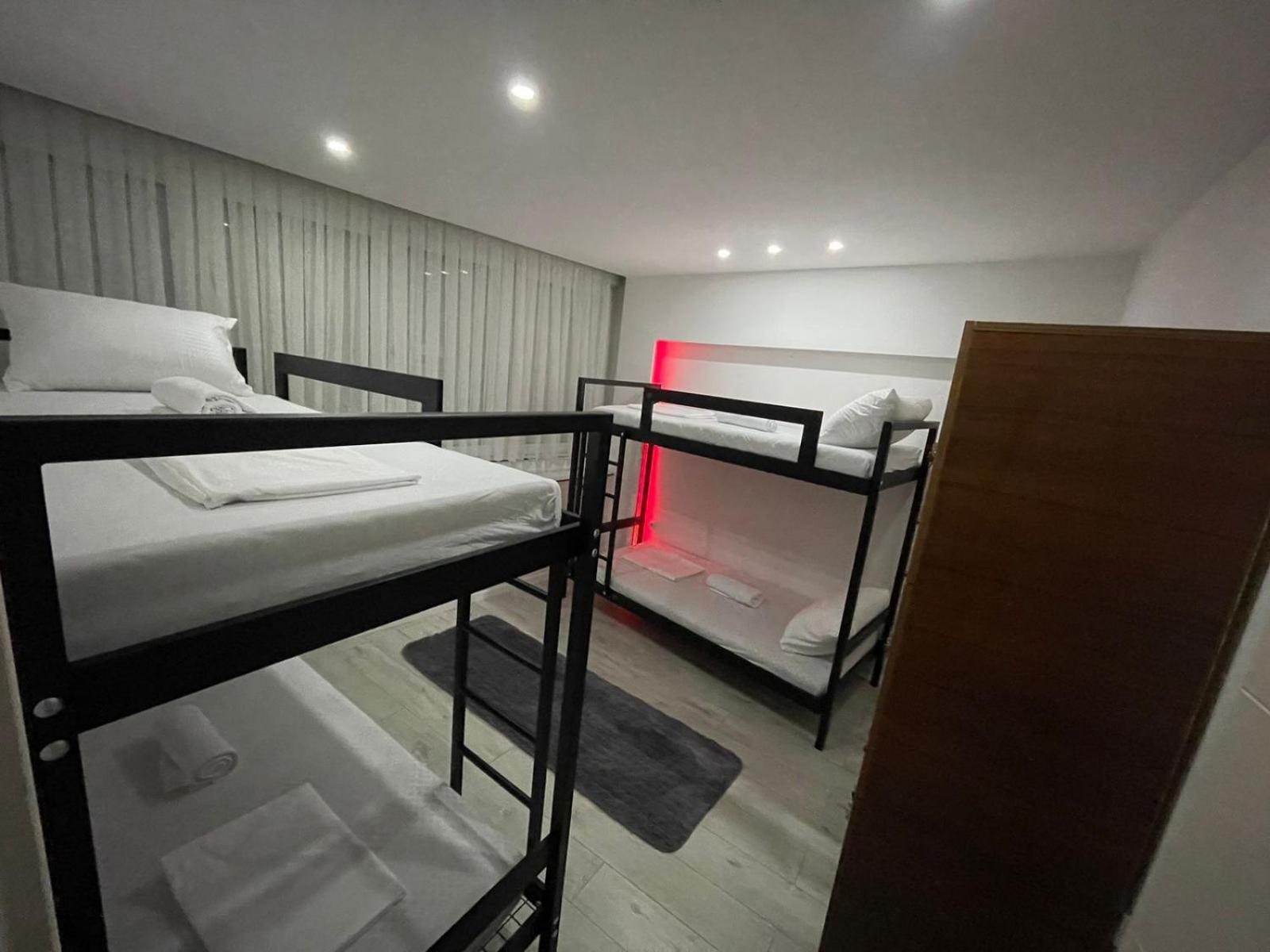 Shesh Hostel Πρίστινα Εξωτερικό φωτογραφία